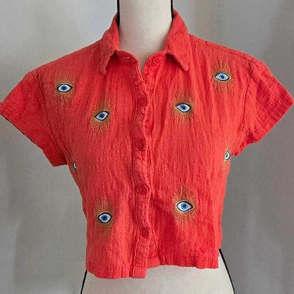 life orange coral third eye evil eye embroidered crop button down shirt S